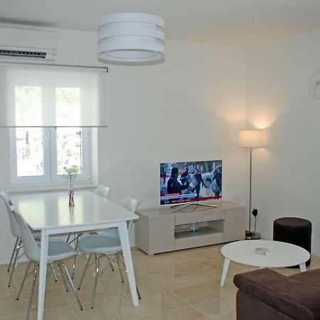 Apartment Bilo Omiš Zewnętrze zdjęcie