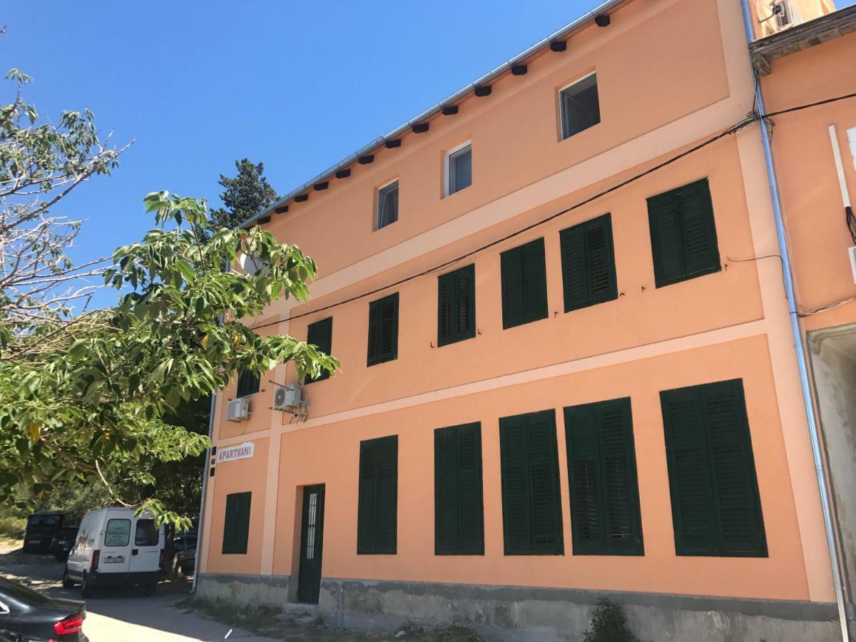 Apartment Bilo Omiš Zewnętrze zdjęcie