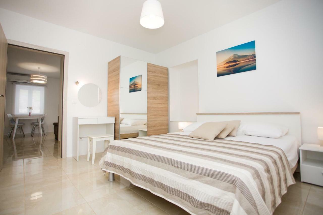 Apartment Bilo Omiš Zewnętrze zdjęcie
