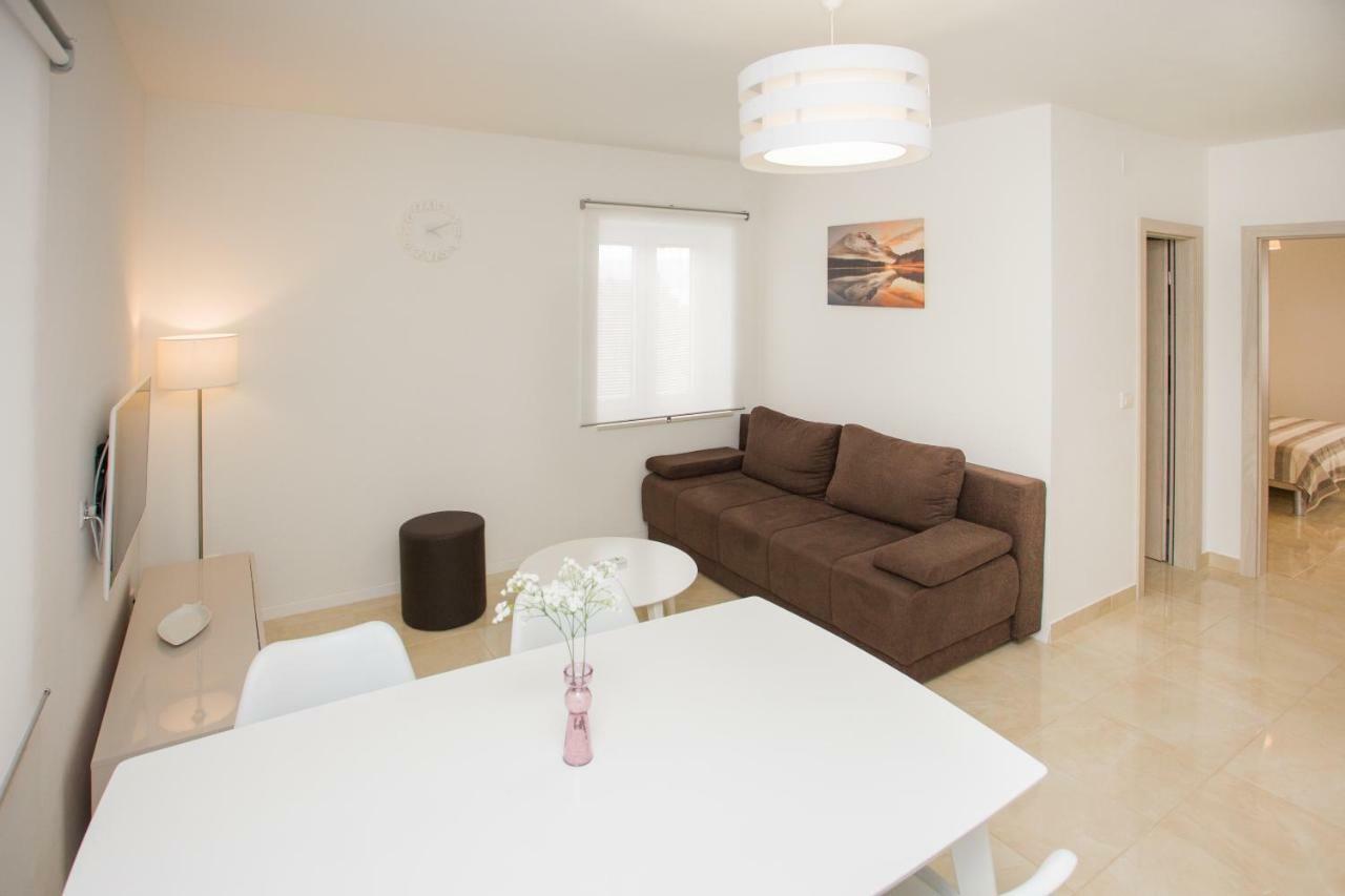 Apartment Bilo Omiš Zewnętrze zdjęcie